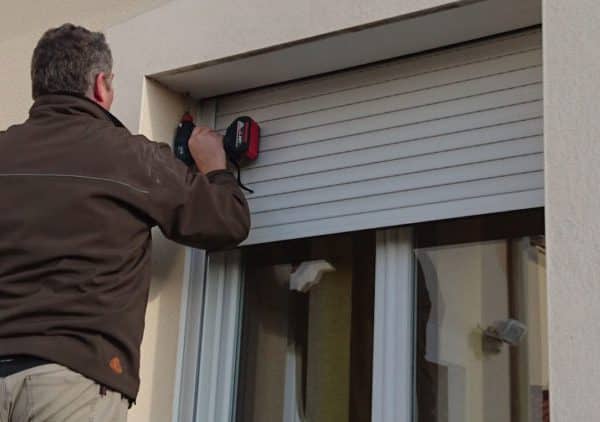 Dépannage de serrure sur un volet roulant en urgence Paris et Ile de