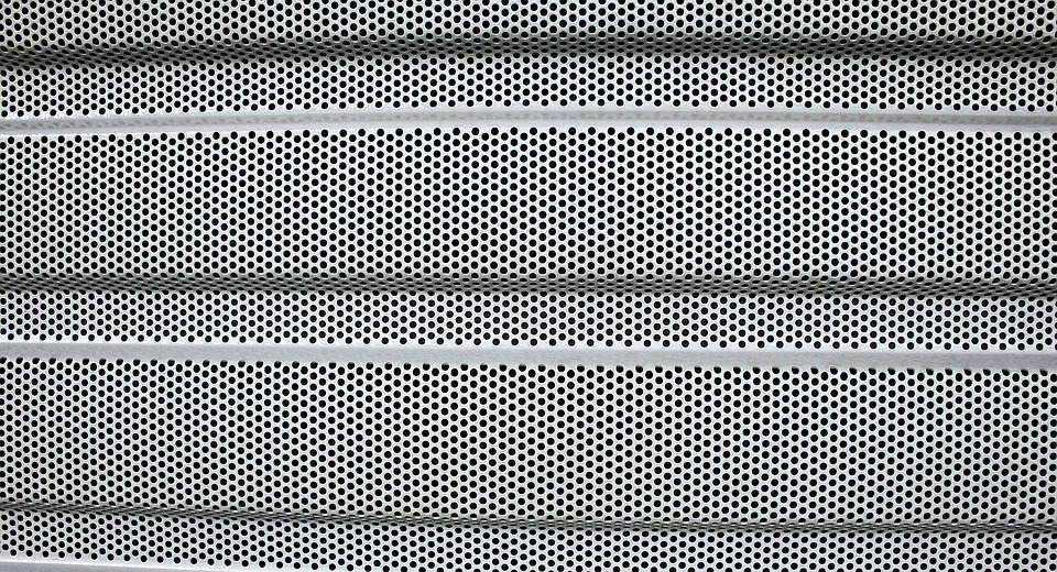 Ce que vous devez savoir sur le rideau métallique micro-perforé