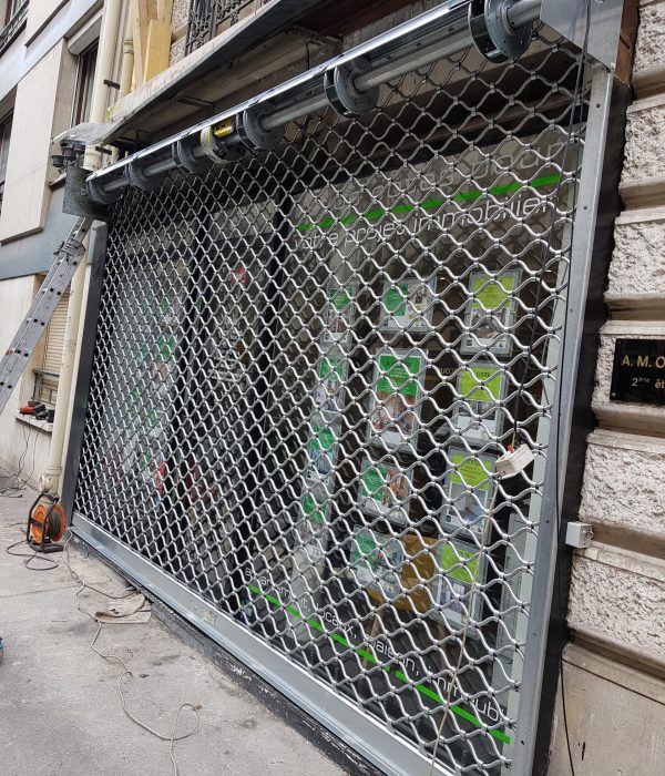 Dépannage rideaux métalliques paris